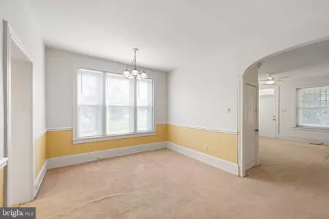 Entry Way - 401 N Governors Ave, Dover, DE 19904 photo 1 of 10
