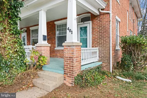 Exterior - 401 N Governors Ave, Dover, DE 19904 photo 2 of 7