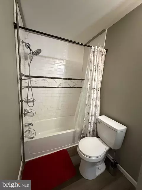 Bath - 4535 Pearsons Corner Rd, Dover, DE 19904 photo 1 of 1