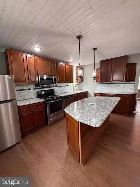 Kitchen - 4535 Pearsons Corner Rd, Dover, DE 19904 photo 1 of 5
