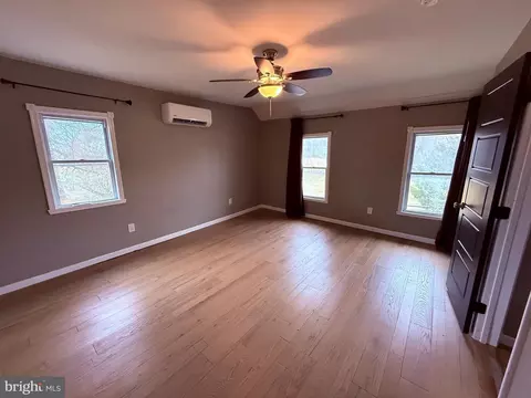 Bedroom - 4535 Pearsons Corner Rd, Dover, DE 19904 photo 1 of 1