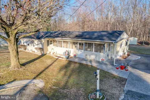 275 Stardust Dr, Dover, DE 19904 photo 1