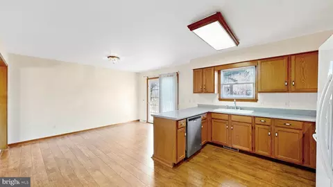 108 Birchfield Dr, Dover, DE 19904 photo 4