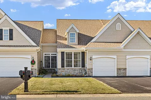 200 Spring Meadow Dr, Smyrna, DE 19977