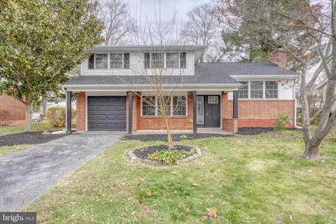 811 Sunset Ter, Dover, DE 19904