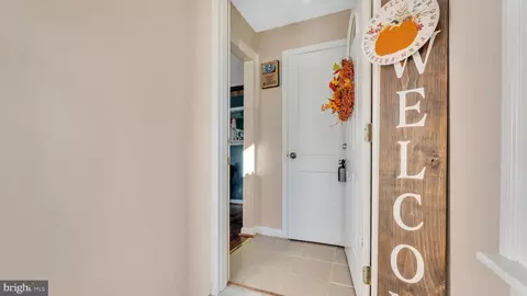 Entry Way - 1065 Janes Rd, Dover, DE 19901 photo 1 of 8