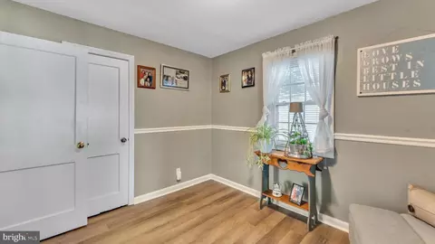 Entry Way - 1065 Janes Rd, Dover, DE 19901 photo 6 of 8