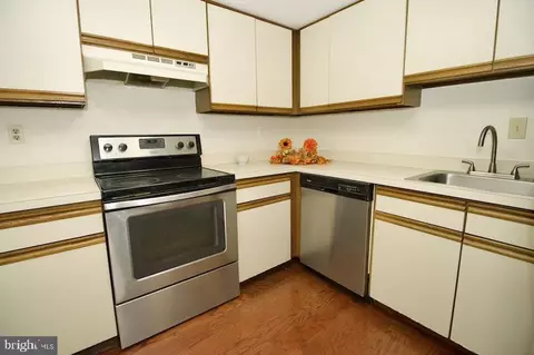 Kitchen - 305 Pine Valley Rd, Dover, DE 19904 photo 2 of 2
