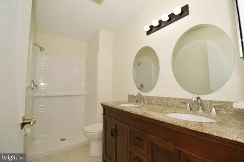 Bath - 305 Pine Valley Rd, Dover, DE 19904 photo 2 of 4