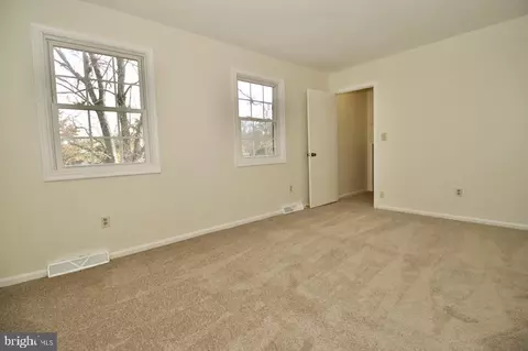 Bedroom - 305 Pine Valley Rd, Dover, DE 19904 photo 2 of 5