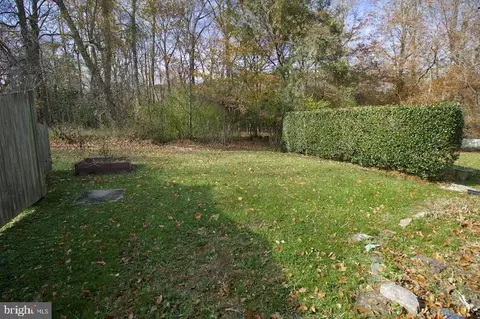 Exterior - 305 Pine Valley Rd, Dover, DE 19904 photo 5 of 9