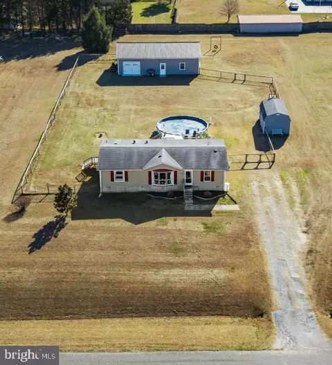 208 Fernwood Dr, Harrington, DE 19952