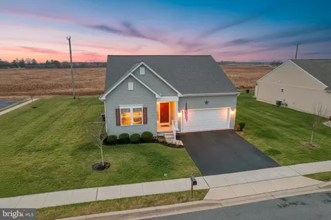77 Climbing Vine Ave, Smyrna, DE 19977