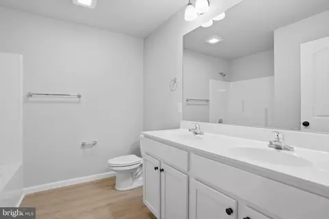 Entry Way - 101 Fairfax Ln, Dover, DE 19901 photo 1 of 6