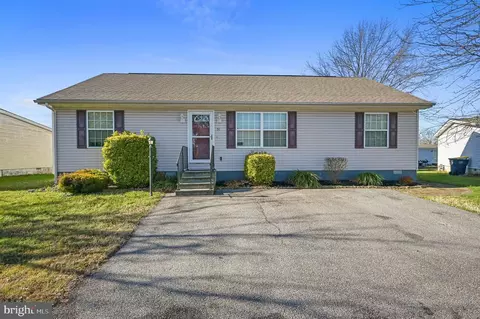 51 Karen Pl, Dover, DE 19901