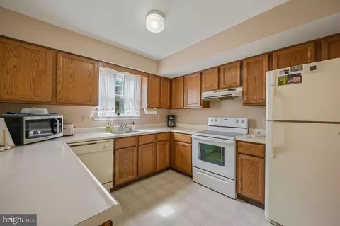 Kitchen - 24 Gristmill Dr, Dover, DE 19904 photo 1 of 2