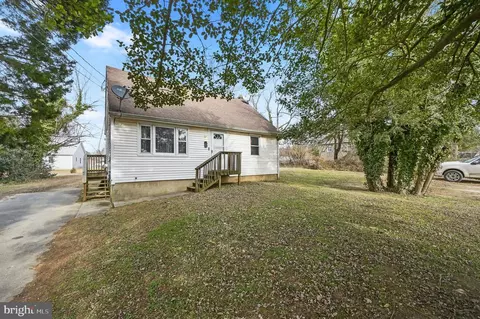 21 E Peach St, Camden, DE 19934