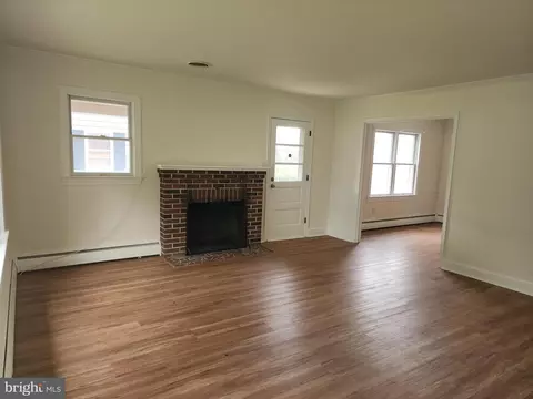 Living - 42 S Edgehill Ave, Dover, DE 19901 photo 1 of 11