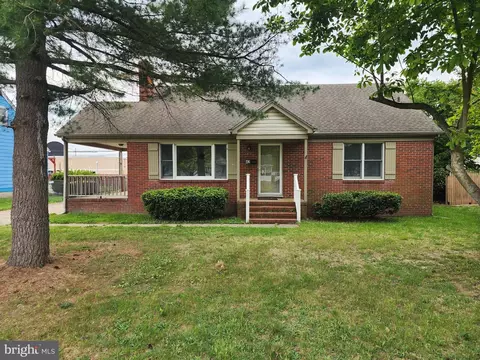 42 S Edgehill Ave, Dover, DE 19901