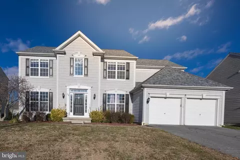 196 E Pembrooke Dr, Smyrna, DE 19977