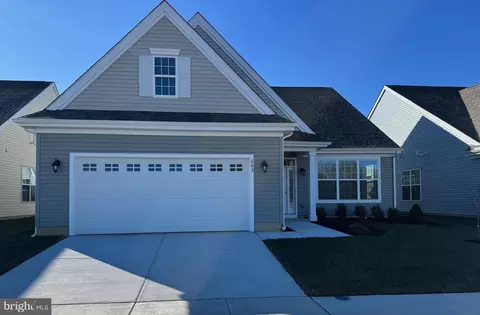 663 Resort Blvd, Dover, DE 19904