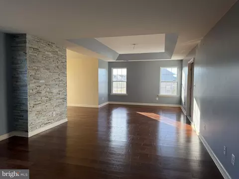 Living - 40 Loder Dr, Smyrna, DE 19977 photo 6 of 6