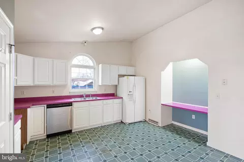 Kitchen - 1966 Downs Chapel Rd, Clayton, DE 19938 photo 1 of 2