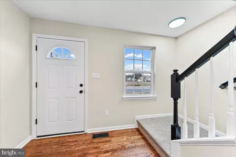 Entry Way - 29 Garden Crest Ln, Dover, DE 19901 photo 3 of 5