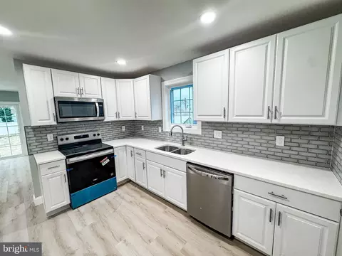 Kitchen - 24 S Queen St, Dover, DE 19904 photo 2 of 2