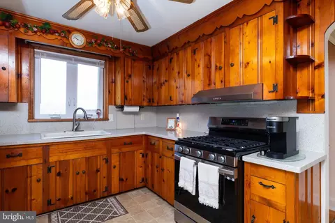 Kitchen - 22 Howell St, Dover, DE 19901 photo 2 of 2