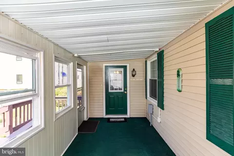 Exterior - 22 Howell St, Dover, DE 19901 photo 4 of 7