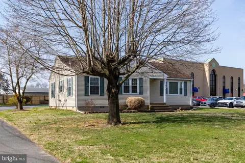 Exterior - 22 Howell St, Dover, DE 19901 photo 2 of 7
