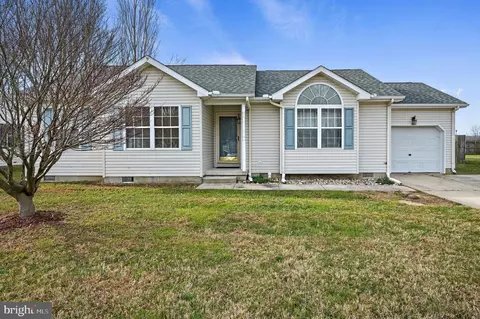 141 Honey Brook Ln, Felton, DE 19943