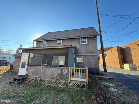 122 S Bradford St, Dover, DE 19904