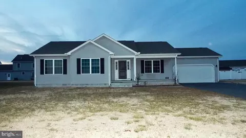 717 Bethayres St, Harrington, DE 19952