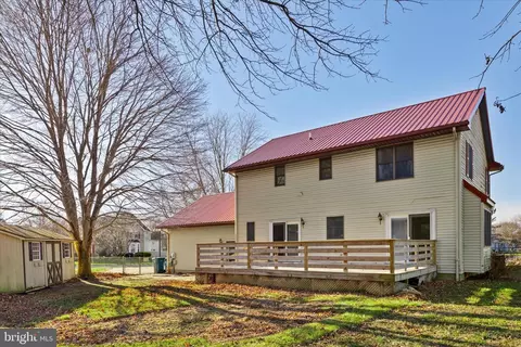 Exterior - 74 Nanticoke Dr, Dover, DE 19904 photo 5 of 7