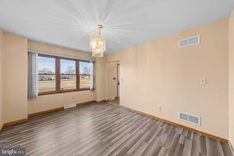 Living - 74 Nanticoke Dr, Dover, DE 19904 photo 1 of 7
