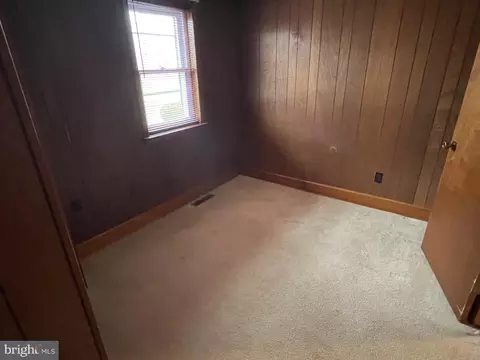 Bedroom - 4420 W Denneys Rd, Dover, DE 19904 photo 5 of 6