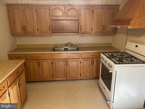 Kitchen - 4420 W Denneys Rd, Dover, DE 19904 photo 1 of 2