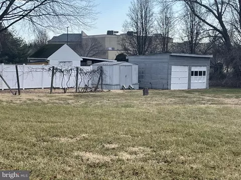 Exterior - 4420 W Denneys Rd, Dover, DE 19904 photo 1 of 1