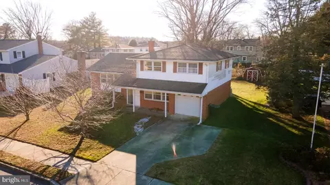 910 Schoolhouse Ln, Dover, DE 19904