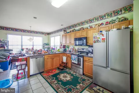 Kitchen - 13 Brayton Pl, Dover, DE 19904 photo 2 of 2