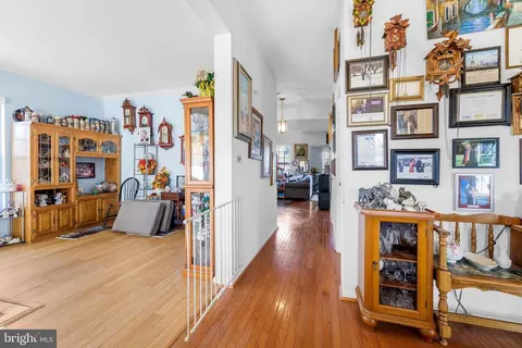 Entry Way - 13 Brayton Pl, Dover, DE 19904 photo 9 of 11