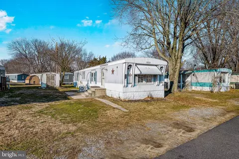 1131 S Bay Rd #20, Dover, DE 19901
