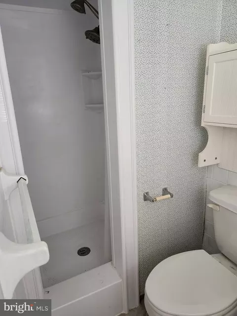 Bath - 367 Rustic Ln, Dover, DE 19901 photo 6 of 6