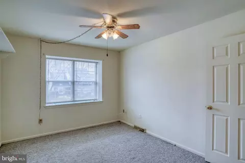 Bedroom - 9 Gristmill Dr, Dover, DE 19904 photo 3 of 4