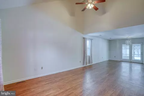 Living - 9 Gristmill Dr, Dover, DE 19904 photo 1 of 2