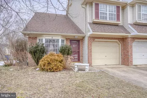 9 Gristmill Dr, Dover, DE 19904