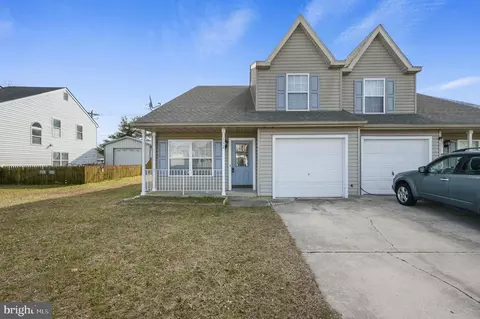 112 Trafalgar Dr, Dover, DE 19904