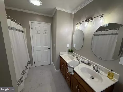 Bath - 50 Nanticoke Dr, Dover, DE 19904 photo 4 of 5